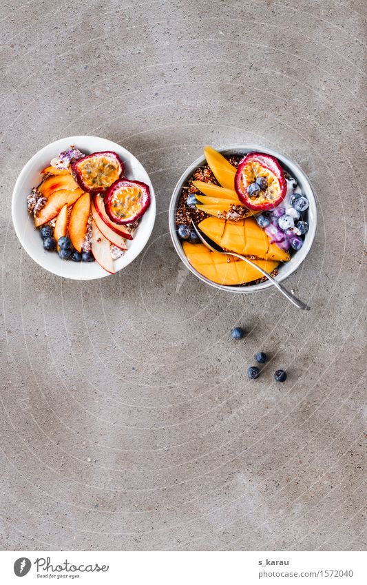 Gesundes Frühstück Lebensmittel Joghurt Frucht Ernährung Bioprodukte Vegetarische Ernährung Diät Schalen & Schüsseln Gesundheit Gesunde Ernährung frisch trendy