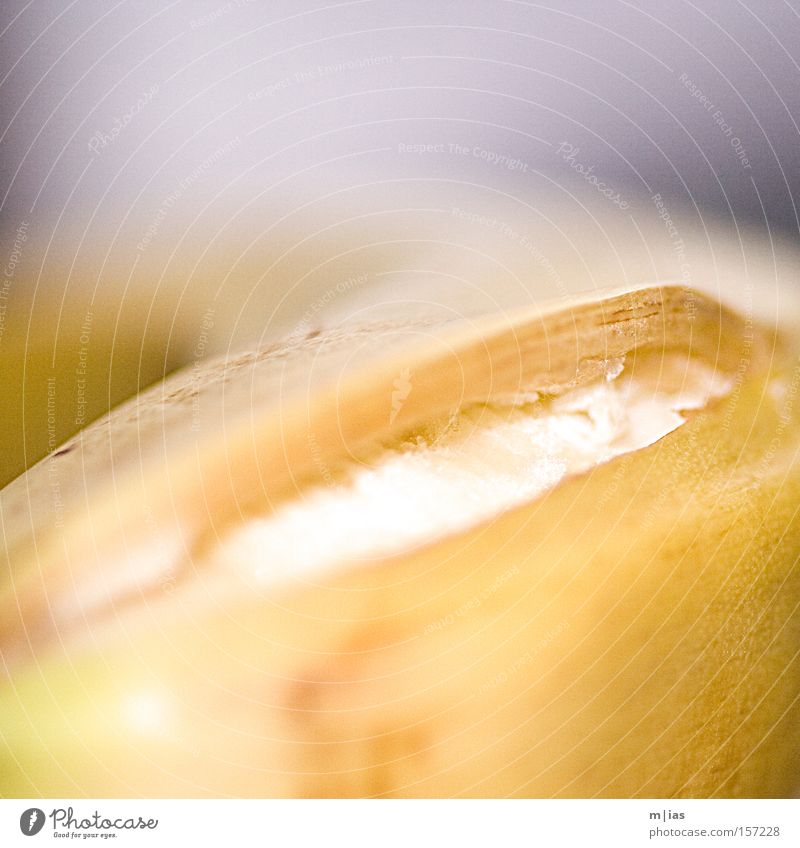 geplatzt. Banane gelb platzen Riss Furche Vitamin Ernährung Makroaufnahme häuten reif Cocktail lecker Nahaufnahme