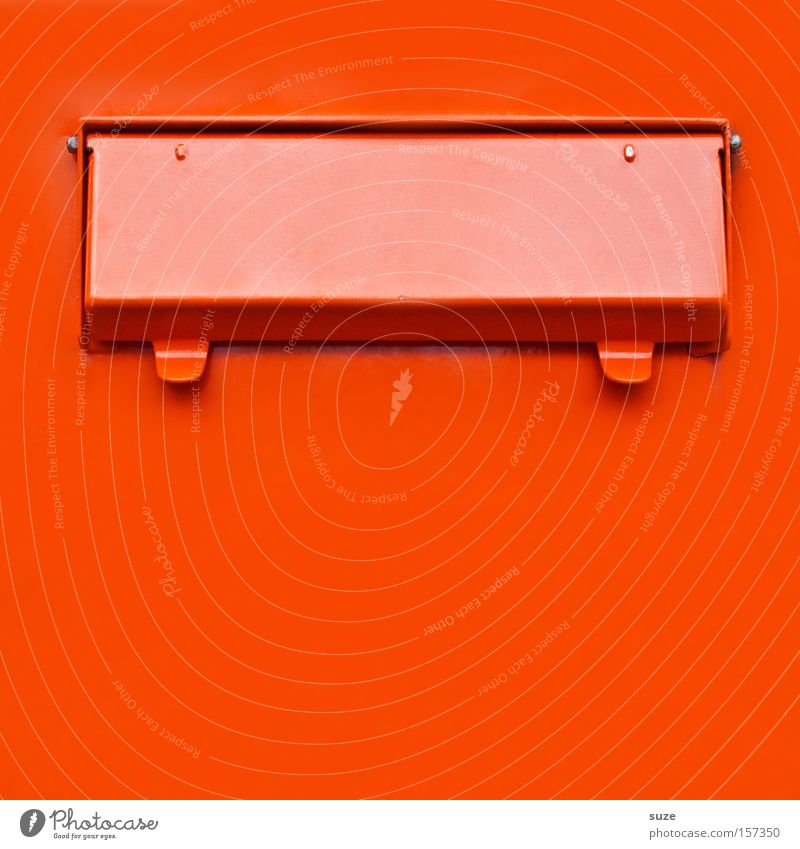 Posteinwurfkasten Briefkasten Metall eckig einfach Kontakt Schlitz Klappe anonym rot orange knallig Liebespost Liebesbrief Verabredung Farbfoto mehrfarbig