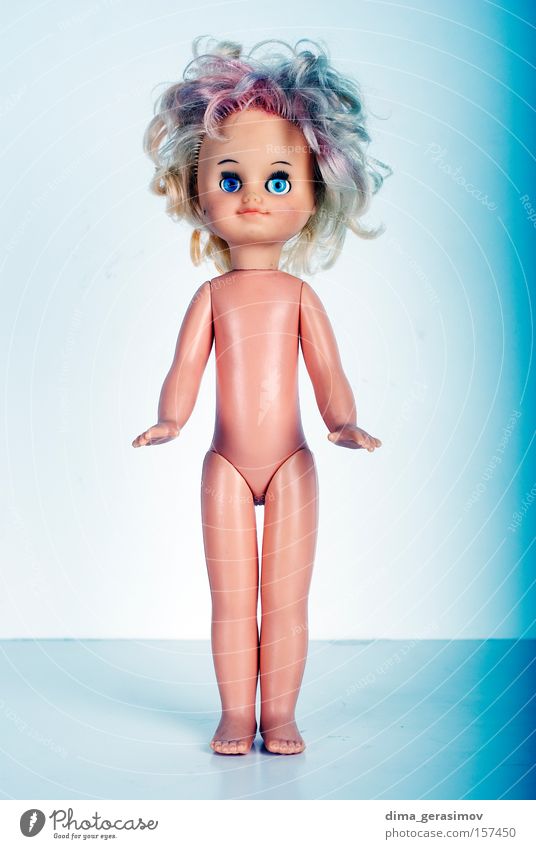 Puppe 1 Spielzug Angst Entsetzen Nacht Alptraum blau Beine Auge Behaarung Körper Panik Farbe Spielzeug Waffen Lippen Innenaufnahme