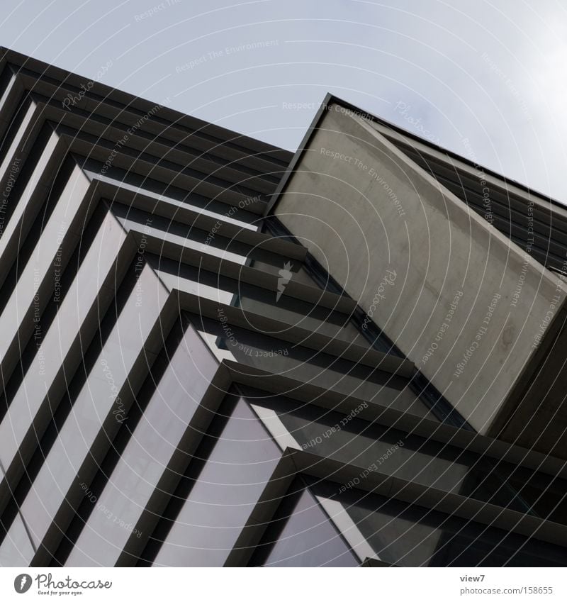 Glaskasten Architektur modern Zukunft Beton Gebäude Anschnitt Etage Detailaufnahme Himmel bedecken bedeckt Etagen Erker
