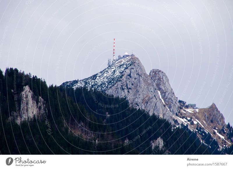 einsame Spitze Telekommunikation Wetterstation Sender Telefonmast Landschaft Felsen Alpen Gipfel Schneebedeckte Gipfel beobachten Kommunizieren dunkel hoch blau
