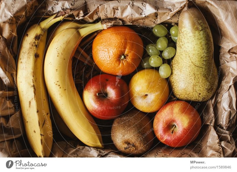 biomasse Lebensmittel Frucht Apfel Orange Ernährung gut Bioprodukte Vitamin Weintrauben Birne Kiwi Banane Pflaume Wochenmarkt Region Gesundheit