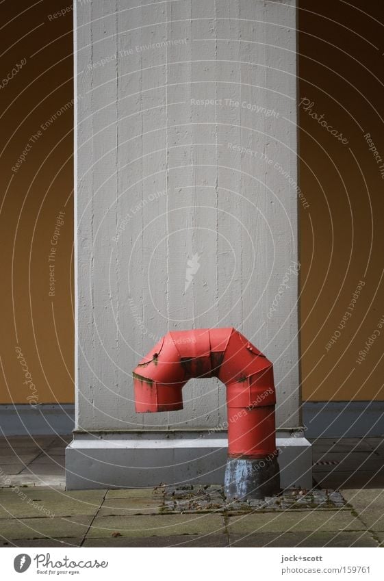 Einwandfrei Architektur Wand Beton Metall Rost trist rot Symmetrie Eisenrohr Bogen Säule horizontal Bodenplatten Gedeckte Farben Strukturen & Formen