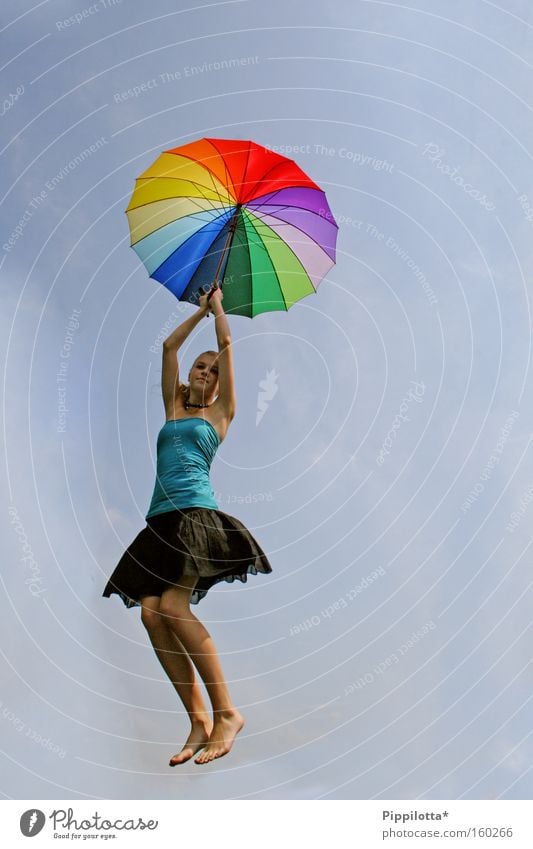 glück. Freude Luft Himmel Regenschirm fliegen Gefühle Ausgelassenheit Schweben unmöglich mehrfarbig