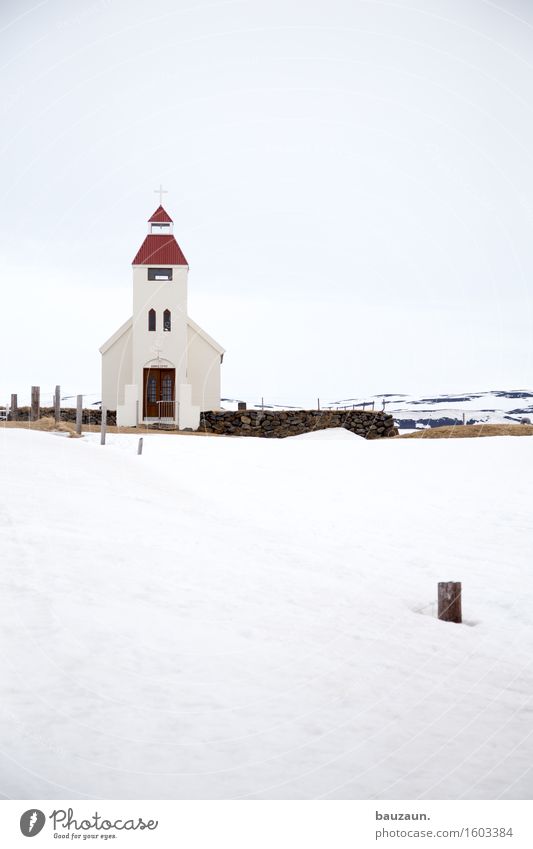 schneekirche. Ferien & Urlaub & Reisen Tourismus Ausflug Winter Umwelt Natur Landschaft Himmel Wolken Klima Wetter Eis Frost Schnee Island Kirche Bauwerk