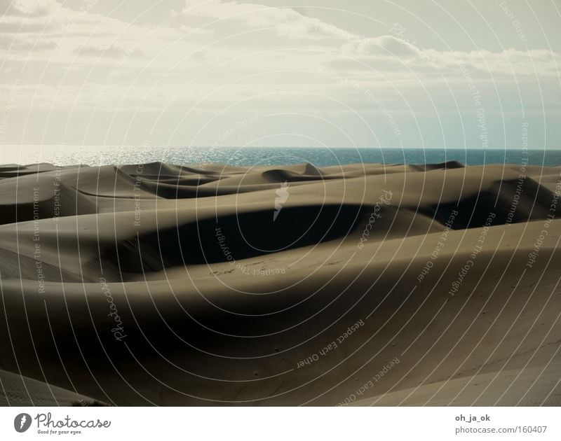 so weit das auge reicht. Sand Strand Düne Gran Canaria Ferien & Urlaub & Reisen Meer Wüste Strukturen & Formen Einsamkeit Küste auf und ab