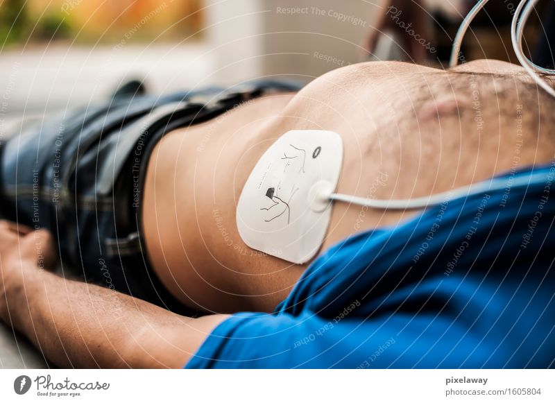 Defibrillatorelektroden Gesundheit Gesundheitswesen Behandlung Mensch 1 Wiederbelebung Widerbelebung aed kardiopulmonale Reanimation Herzmassage Defibrillation