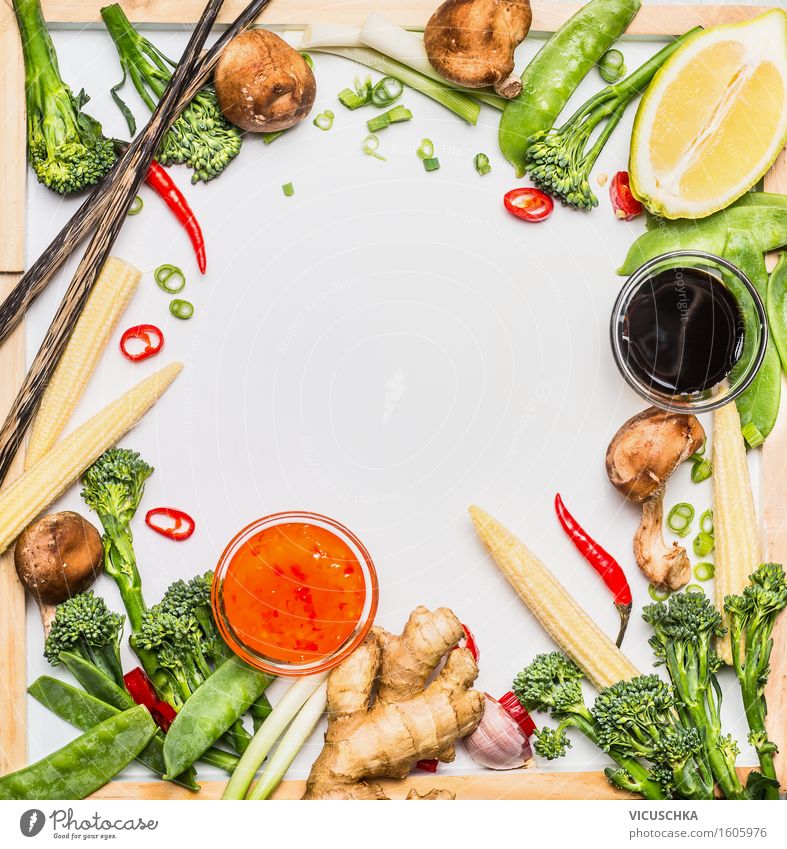 Traditionelle asiatische Gemüse Zutaten fürs Kochen Lebensmittel Salat Salatbeilage Kräuter & Gewürze Öl Mittagessen Abendessen Büffet Brunch Bioprodukte