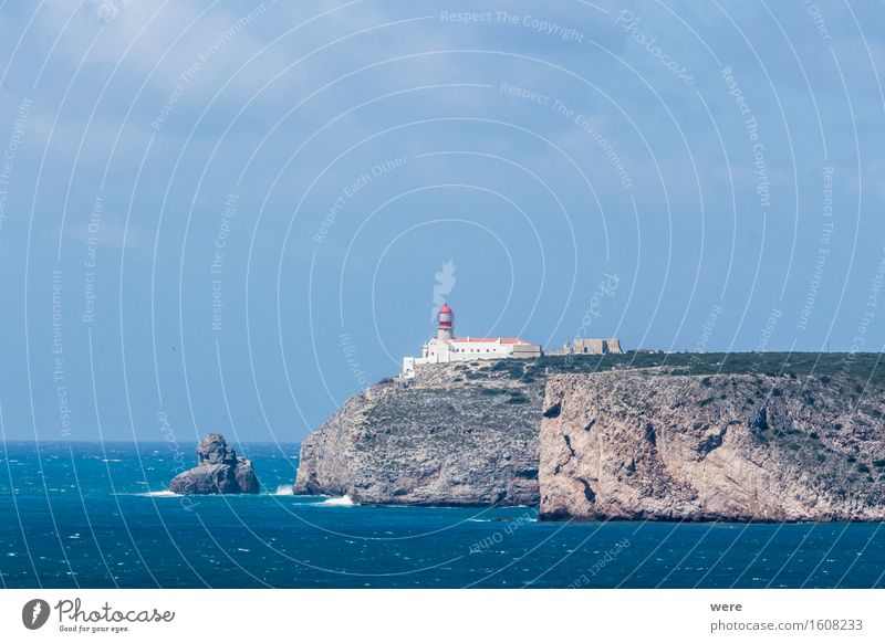 Ein Leuchtturm am Ende der Welt Ferien & Urlaub & Reisen Tourismus Meer Wellen Berge u. Gebirge Wasser Küste Teich See glänzend leuchten werfen Algarve Atlantik