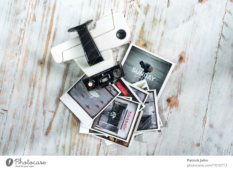 Sofortbildkamera Vintage Lifestyle Freude Freizeit & Hobby Fotografie Fotokamera Büro Medienbranche Werbebranche Handwerk Polaroid Ausstellung Neue Medien