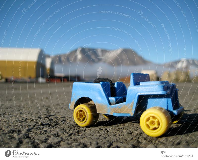 Mondlandung NASA Raumfahrt Fälschung Spielzeug Sandkasten Mondlandschaft Vulkankrater Kindergarten Freude KFZ Fahrzeug Geschwindigkeit Fortschritt Entwicklung