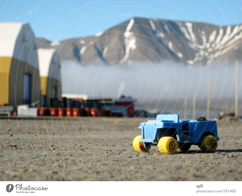 Marsmobil Mondlandung NASA Raumfahrt Fälschung Spielzeug Sandkasten Mondlandschaft Vulkankrater Kindergarten Freude PKW Fahrzeug Geschwindigkeit Fortschritt