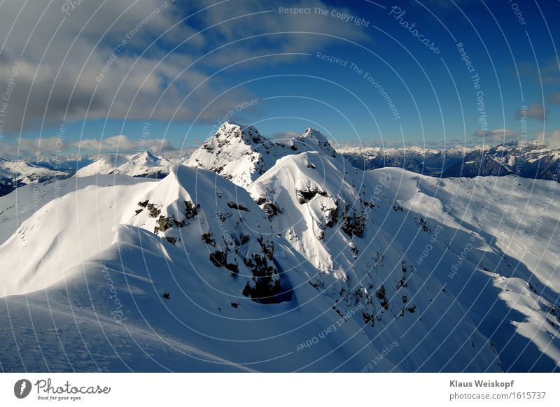 Schneeweiß und Himmelblau Natur Landschaft Wolken Winter Alpen Berge u. Gebirge Schneebedeckte Gipfel frieren Ferien & Urlaub & Reisen außergewöhnlich