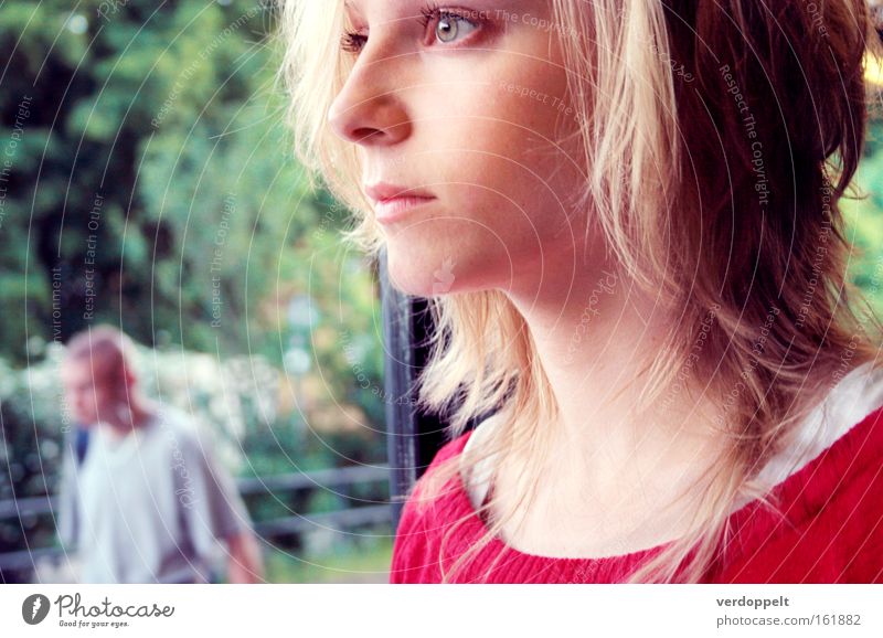0_1 Frau Stil Farbe Auge Gefühle Beautyfotografie Mensch schön Aussehen gedankenvoll Trauma Porträt