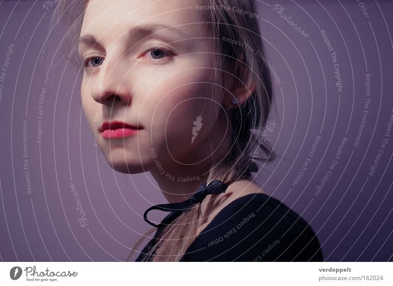 0_8 Porträt Mode Stil Farbe purpur Gesicht Beautyfotografie Frau Behaarung schön Angebot