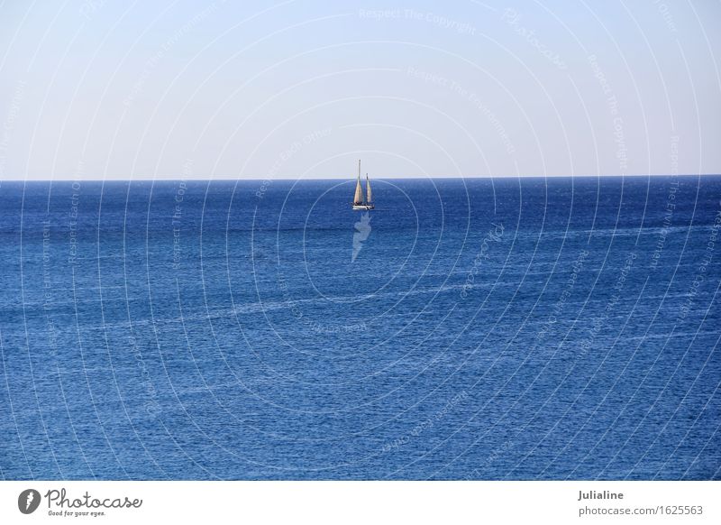 Ruhige Brise Ozean und weiße Yacht Ferien & Urlaub & Reisen Tourismus Ausflug Kreuzfahrt Meer Sport Himmel Horizont Jacht Segelboot Wasserfahrzeug blau Gefäße