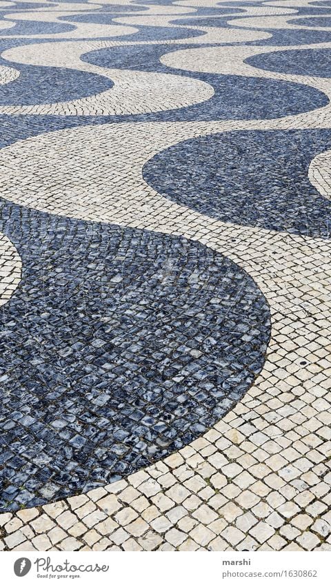 Wellen Ornament Stimmung Straße Pflastersteine abstrakt Wellenform Belém Lissabon Stadt Altstadt Portugal Farbfoto Außenaufnahme Detailaufnahme Tag