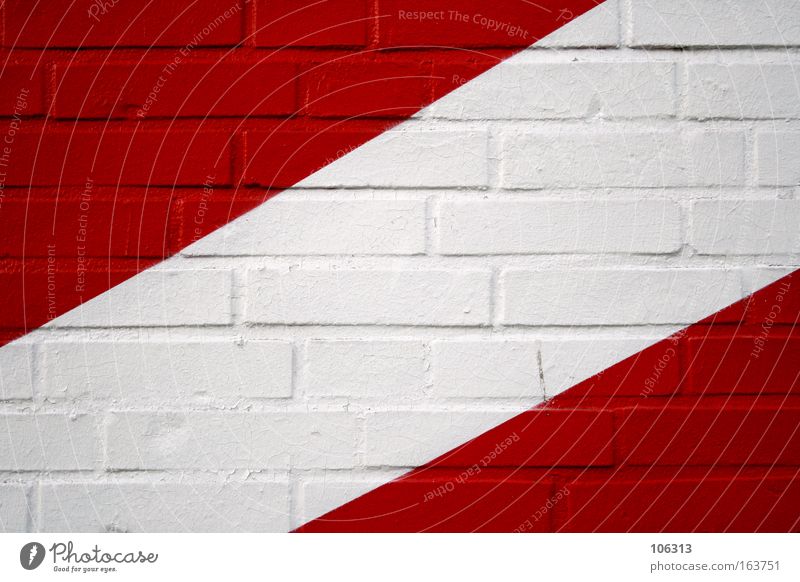 Fotonummer 117071 weiß rot Wand Linie diagonal Backstein Verlauf graphisch Dreieck Ecke Anordnung Farbe Farbstoff bemalt Detailaufnahme Bildausschnitt