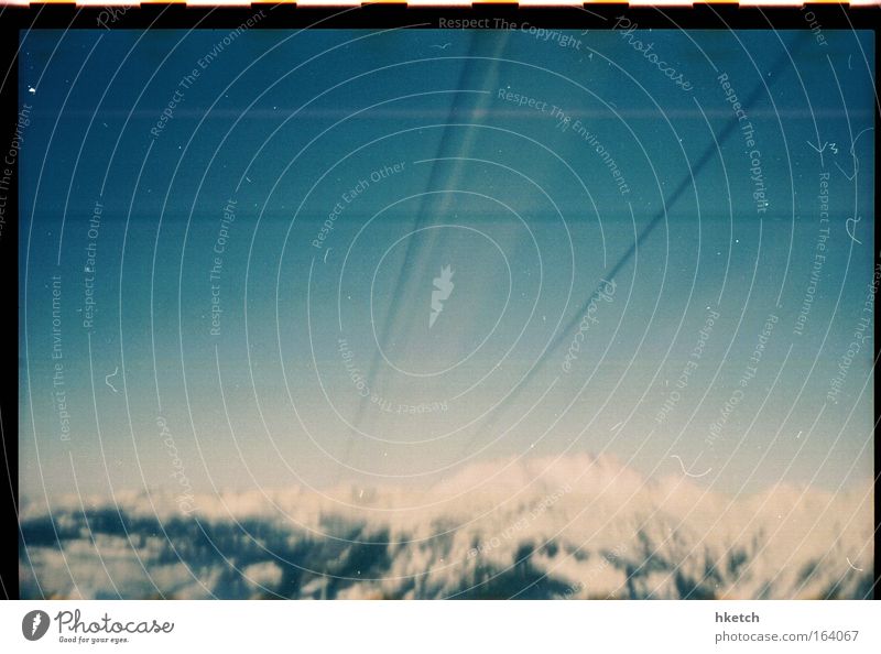 World Pinhole Photography Day Farbfoto Außenaufnahme Experiment Schnee Berge u. Gebirge Alpen Unendlichkeit pinhole Lochkamera