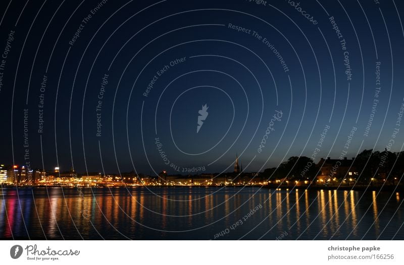 Nachtaufnahme von Stockholm, Schweden Hauptstadt Stadt Stadtzentrum Skandinavien Reflexion & Spiegelung Außenaufnahme Hafenstadt Ferien & Urlaub & Reisen
