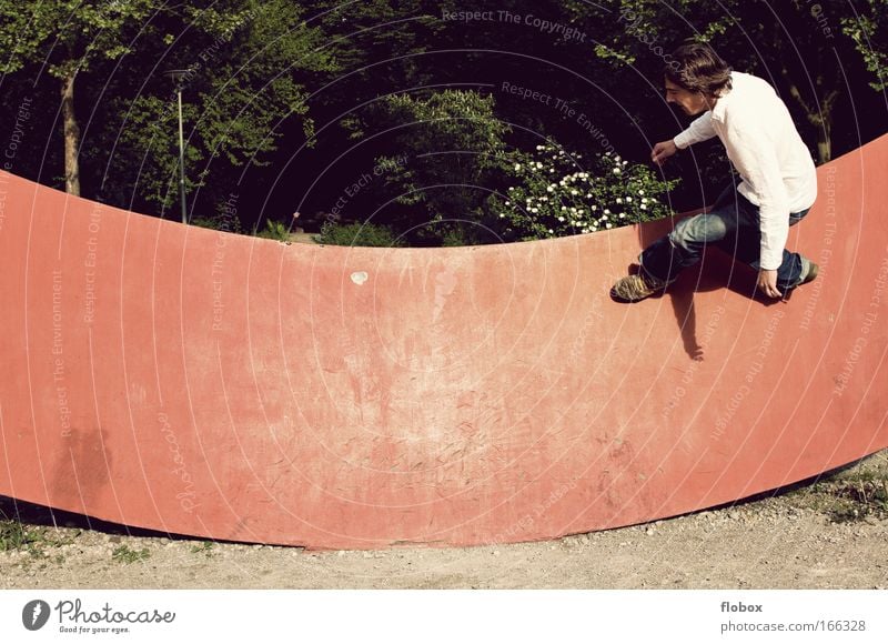 [MUC-09] Nild Schwerelos Sport Halfpipe Mann Erwachsene Jugendliche springen sportlich bedrohlich Coolness Mut gefährlich Stunt Stuntman fliegen Junge