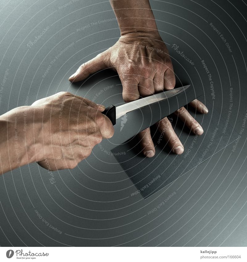 linkshänder Kunstlicht Mensch maskulin Haut Hand Finger 1 gebrauchen Aggression Schmerz Risiko berufsunfähigkeitsversicherung Unfall abschneiden amputation