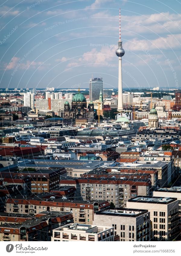 Berlin hat doch eine Skyline! Ferien & Urlaub & Reisen Tourismus Ausflug Abenteuer Sightseeing Städtereise Hauptstadt Stadtzentrum Turm Sehenswürdigkeit