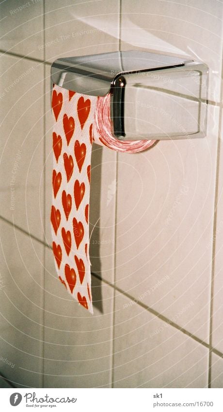 Herzchen am laufenden Band Wand Toilettenpapier Klopapierhalter Chrom Fliesen u. Kacheln Liebe