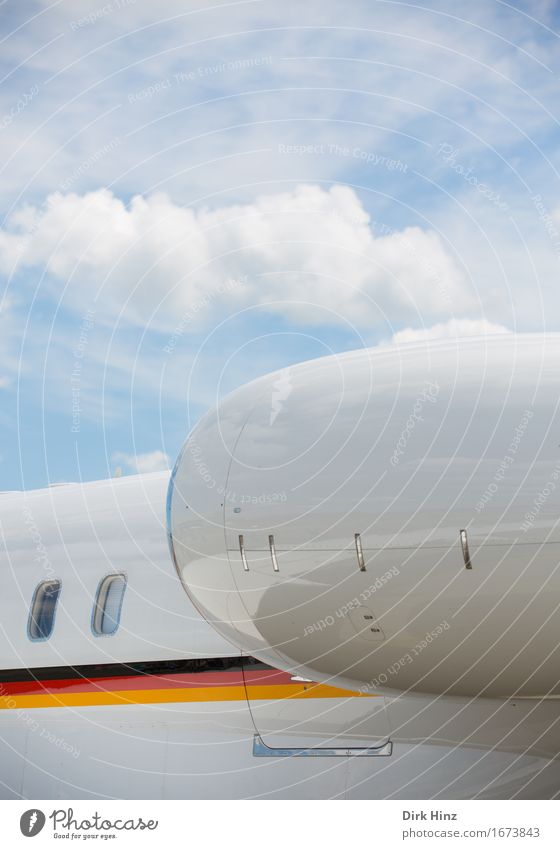 . Maschine Technik & Technologie Fortschritt Zukunft High-Tech Industrie Luftverkehr Verkehr Verkehrsmittel Personenverkehr Flugzeug Fluggerät Flughafen