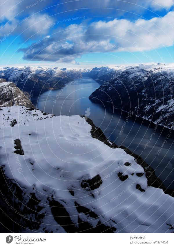Wasser in drei Aggregatzuständen Landschaft Himmel Wolken Winter Schnee Felsen Berge u. Gebirge Fjord Meer Norwegen Menschenleer Stein Ferien & Urlaub & Reisen