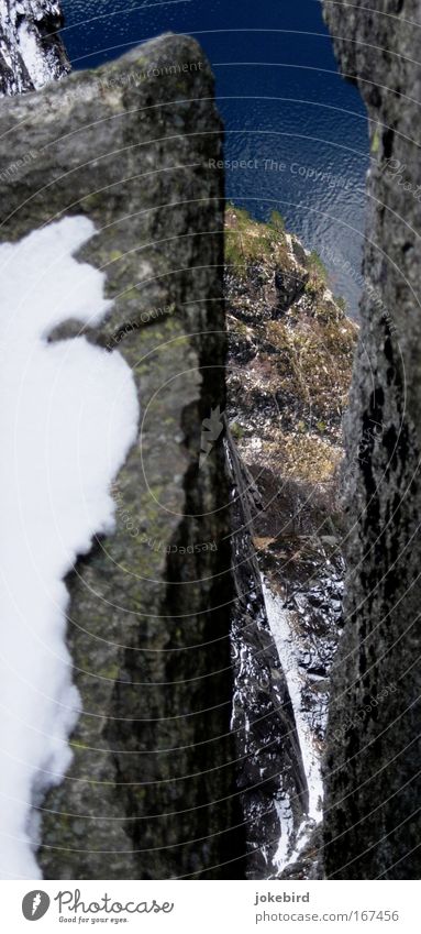 Höhenangst? Klettern Bergsteigen Felsen Schlucht Fjord Lysefjord Norwegen wandern frei hoch kalt oben unten Mut Sicherheit Selbstbeherrschung Angst