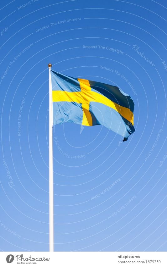Schwedische Flagge Lifestyle Ferien & Urlaub & Reisen Tourismus Ausflug Freiheit Sightseeing Städtereise Sommer Sommerurlaub Sonne Wind Stadt Hauptstadt