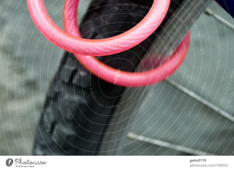 think pink! Farbfoto Außenaufnahme Nahaufnahme Detailaufnahme Menschenleer Abend Dämmerung Starke Tiefenschärfe Fahrrad Technik & Technologie Verkehr