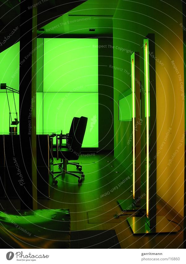 Stuhl Büro modern grünes Licht Abend