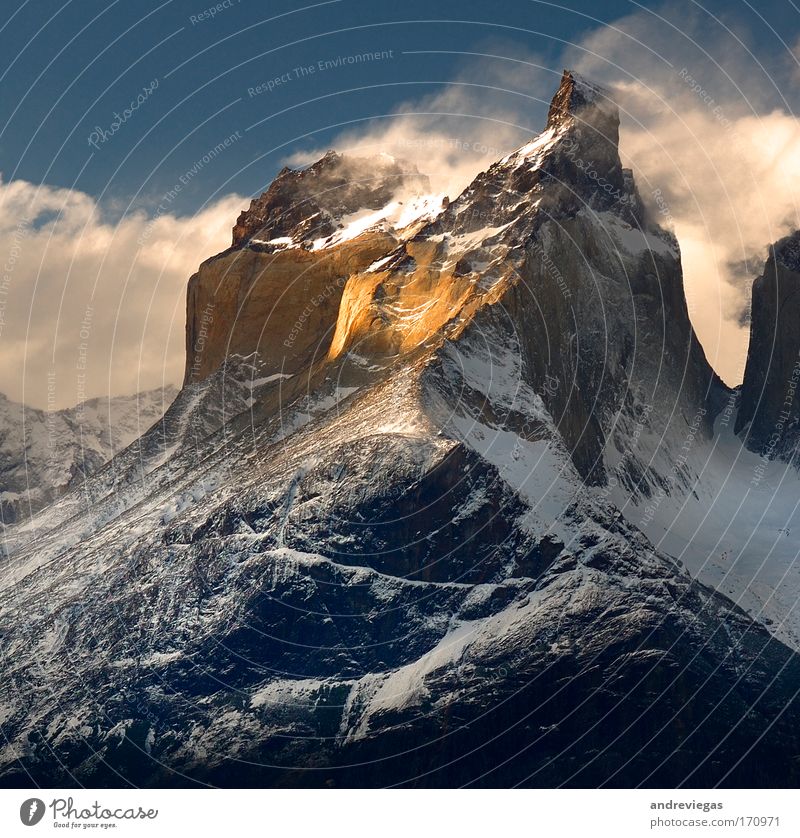 Torres del Paine, Patagonien, Patagonien mehrfarbig Außenaufnahme Menschenleer Morgendämmerung Totale Natur Landschaft Schönes Wetter Berge u. Gebirge