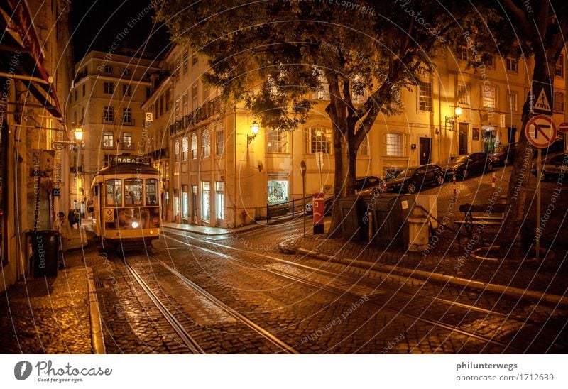 Tram Lisboa Ferien & Urlaub & Reisen Tourismus Ausflug Sightseeing Städtereise Lissabon Portugal Stadt Hauptstadt Stadtzentrum Haus Sehenswürdigkeit kaufen