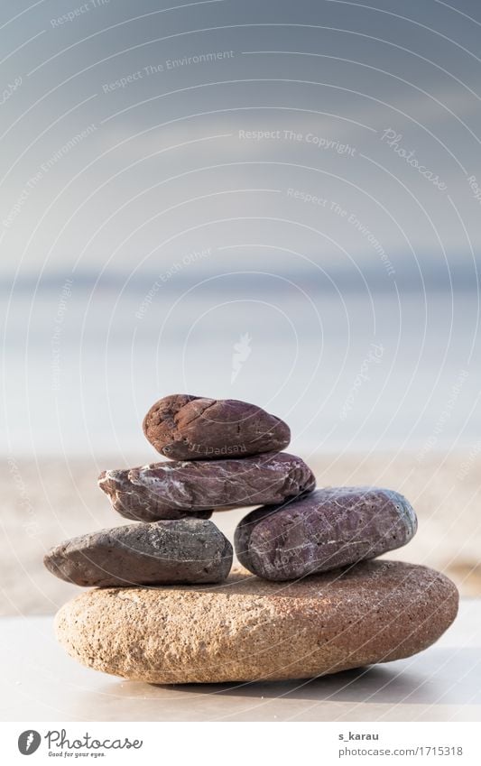 Balance Wellness harmonisch Wohlgefühl Zufriedenheit Sinnesorgane Erholung ruhig Meditation Spa Ferien & Urlaub & Reisen Sommer Strand Stein natürlich Gefühle