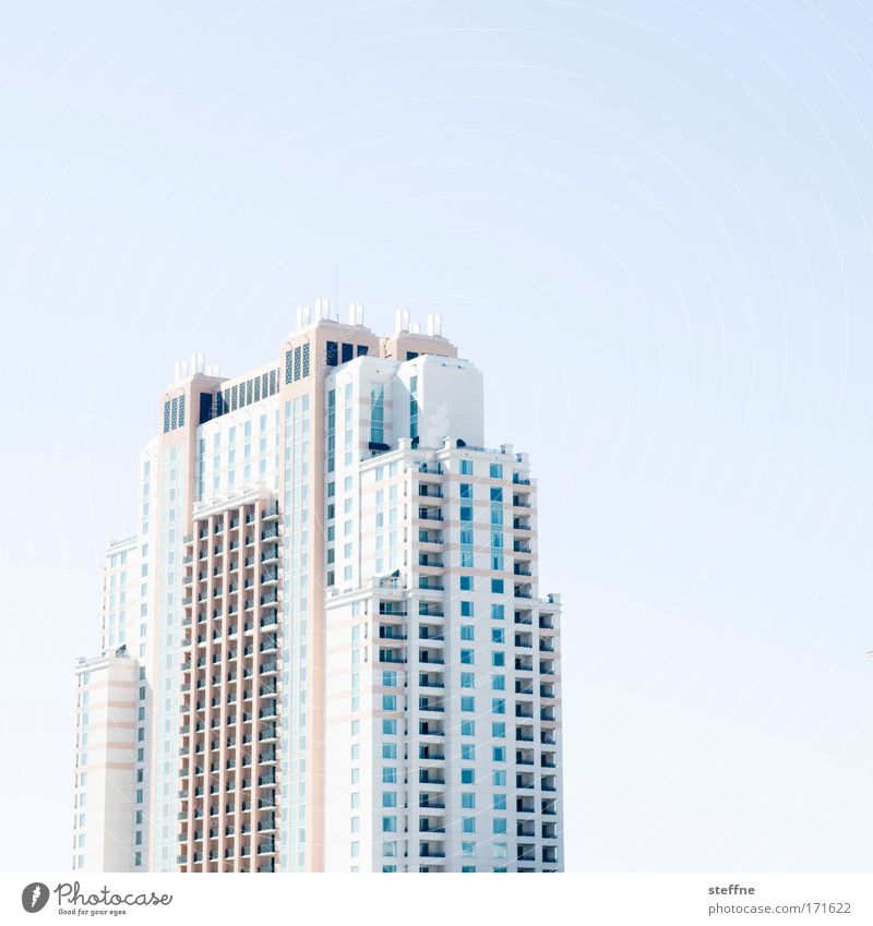 Chefetage Farbfoto Gedeckte Farben Außenaufnahme Menschenleer Textfreiraum oben Tampa Skyline Hochhaus Bankgebäude Hotel hell Stadt Tag