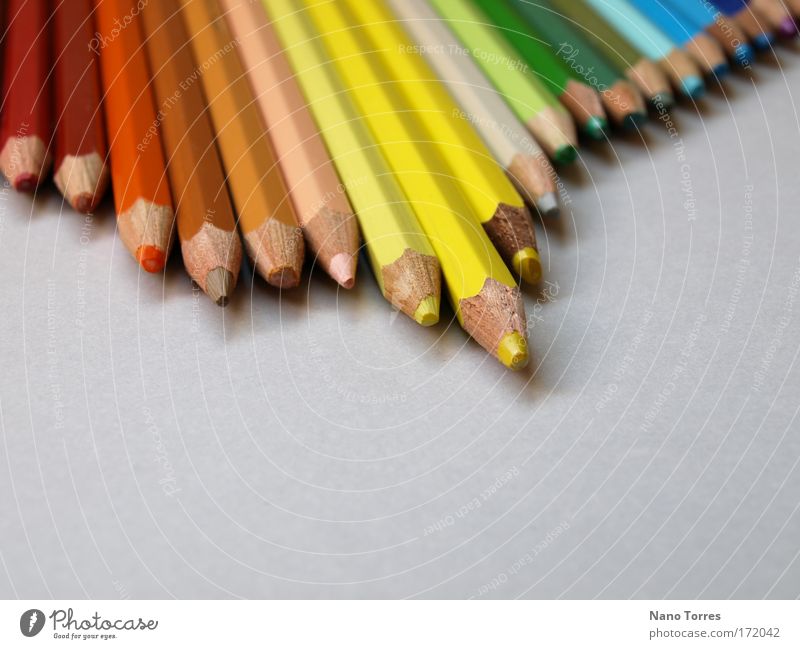 Farbfoto Detailaufnahme Makroaufnahme Menschenleer Tag Schwache Tiefenschärfe Bildungsreise Drucker Maler Papier Schreibstift Unendlichkeit mehrfarbig