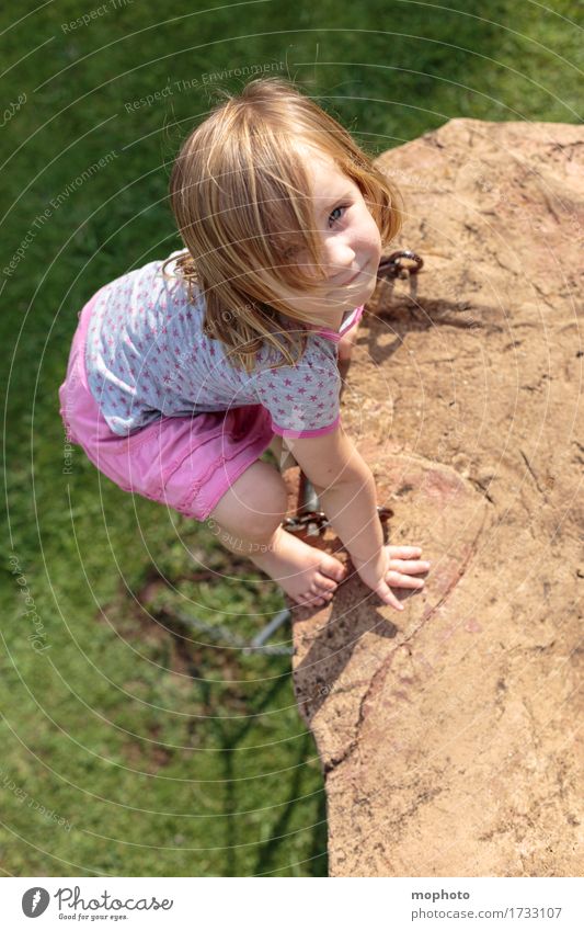 Himmelsstürmer #1 Spielen Spielplatz Ausflug Klettern Kindererziehung Kindergarten Mensch maskulin Kleinkind Mädchen Kindheit 1-3 Jahre 3-8 Jahre Natur Wiese