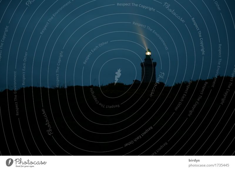Cap Frehel - Bretagne Ferien & Urlaub & Reisen Nachthimmel Küste Frankreich Cap Fréhel Leuchtturm leuchten dunkel blau gelb schwarz Sicherheit Hoffnung Horizont