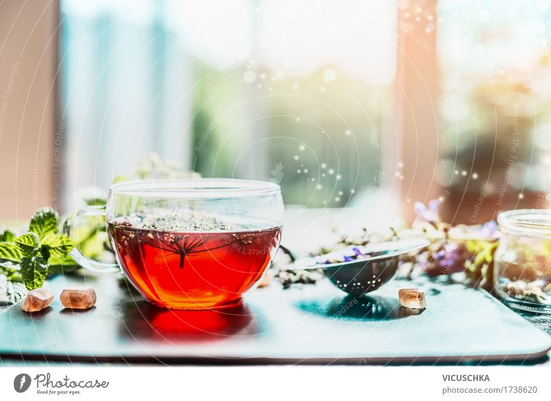 Tasse mit Kräutertee am Fenster Kräuter & Gewürze Getränk Heißgetränk Tee Stil Design Gesundheit Alternativmedizin Gesunde Ernährung Fitness Leben Duft Kur