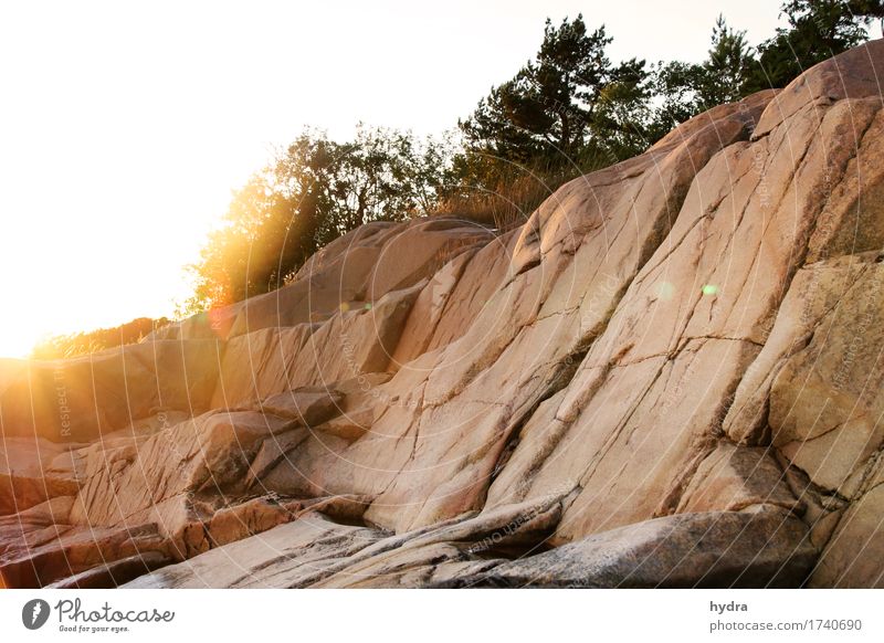 rote rosa Granit Felsen auf Schäre in Schweden Abenteuer Insel Berge u. Gebirge wandern Klettern Bergsteigen Urelemente Erde Sonne Sonnenaufgang Sonnenuntergang
