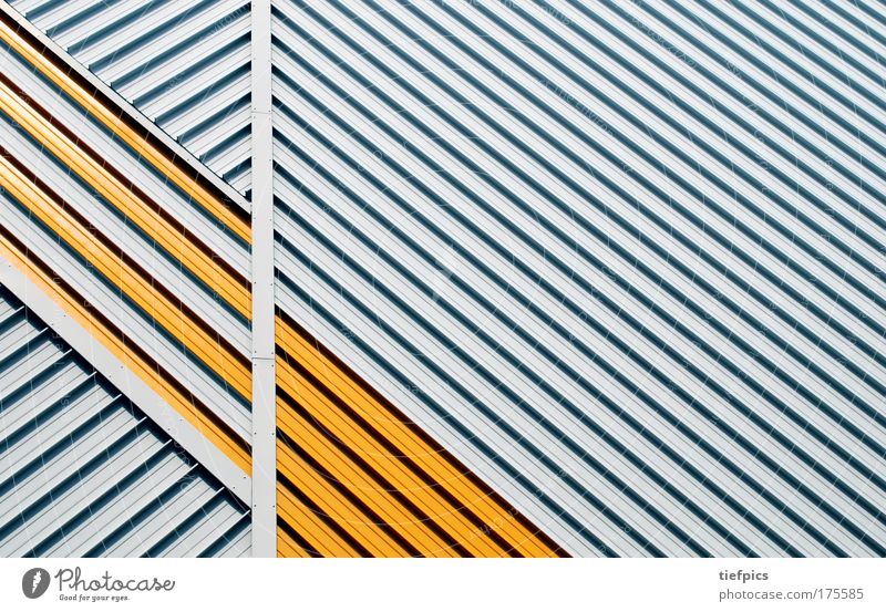 platte neu - blühende landschaften Farbfoto Außenaufnahme abstrakt Muster Strukturen & Formen Gebäude Mauer Wand Fassade Stahl trashig gelb weiß