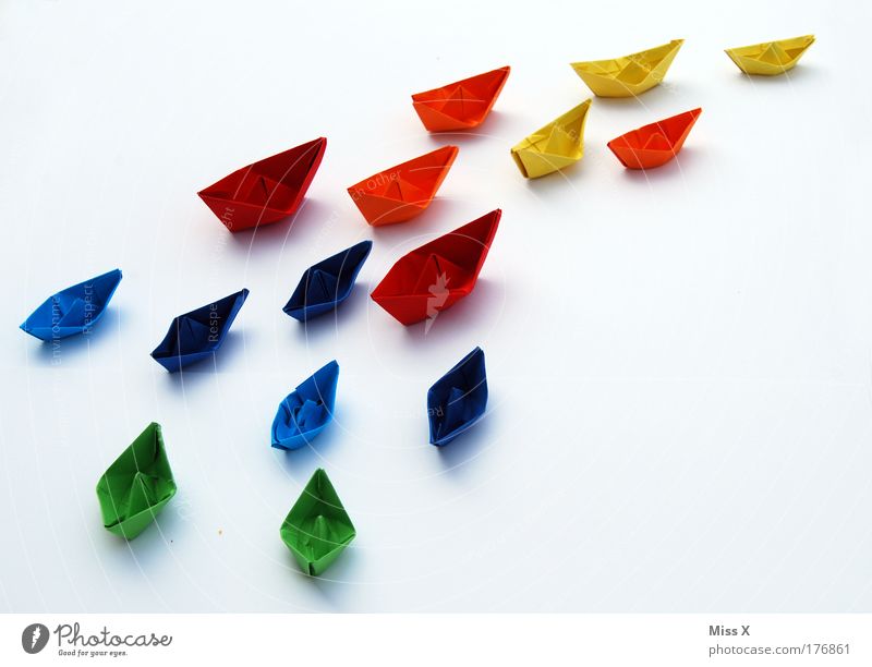 Ein Meer an Farbe Spielen Basteln Kreuzfahrt Schifffahrt Wasserfahrzeug klein mehrfarbig Beginn Konkurrenz Kraft Kreativität Ziel zielstrebig Wege & Pfade