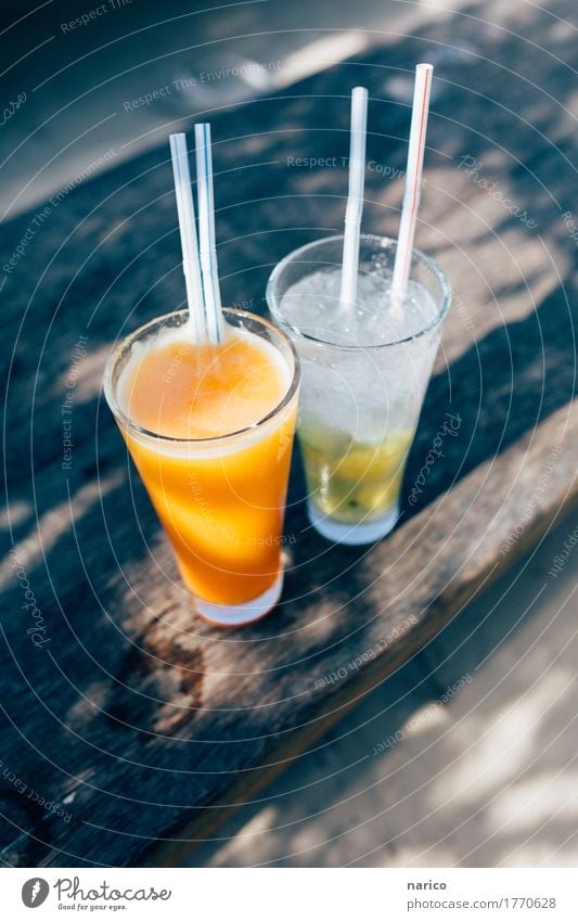 Zanzibar IX Lebensmittel Getränk Erfrischungsgetränk Trinkwasser Limonade Saft Alkohol Longdrink Cocktail Glas Trinkhalm Tourismus Ferien & Urlaub & Reisen