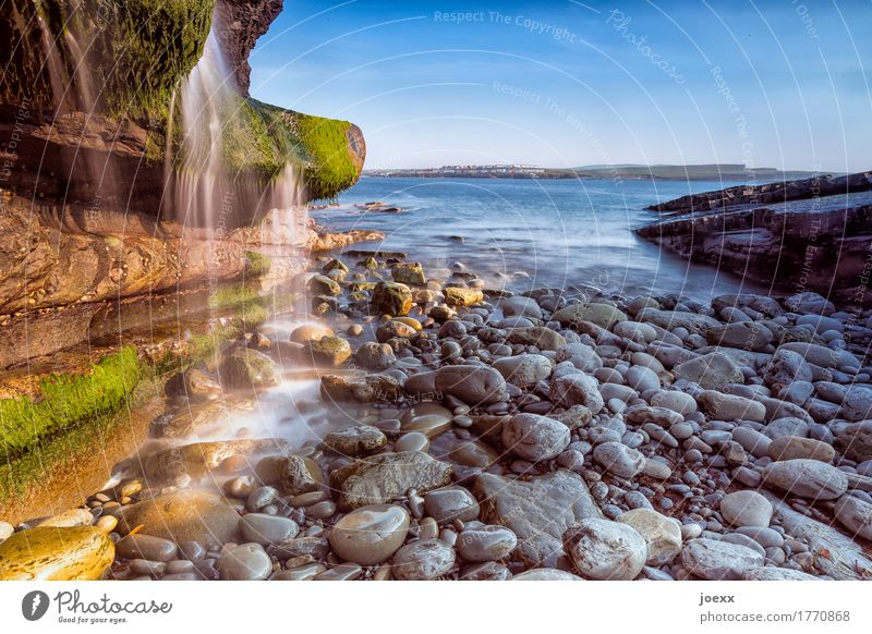 Wie die Zeit Ferien & Urlaub & Reisen Natur Landschaft Wasser Himmel Schönes Wetter Moos Felsen Küste Meer Insel Republik Irland Wasserfall Stein schön blau