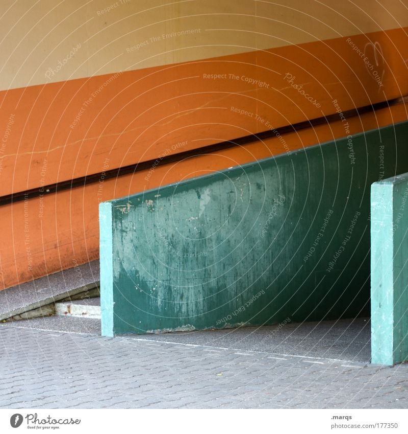 Passage Farbfoto Außenaufnahme Textfreiraum oben Design Stadt Menschenleer Architektur Mauer Wand Fassade Beton Linie Streifen eckig einzigartig retro grün