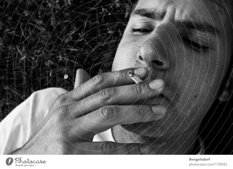 aufhören Krankheit Rauchen Rauschmittel Freiheit Mensch Junger Mann Jugendliche Mund Lunge 1 anstrengen Zufriedenheit Stress Erholung Frustration Kontrolle